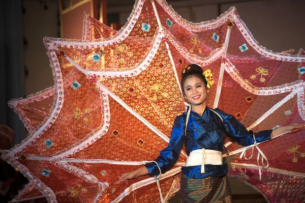 Phayao Thailand Mai 2015 Dançarina Minoritária Não Identificada Tai Lue — Fotografia de Stock