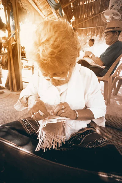 Phayao Thailand May 2015 Unidentified Senior Tai Lue Minority Woman — Stock Photo, Image