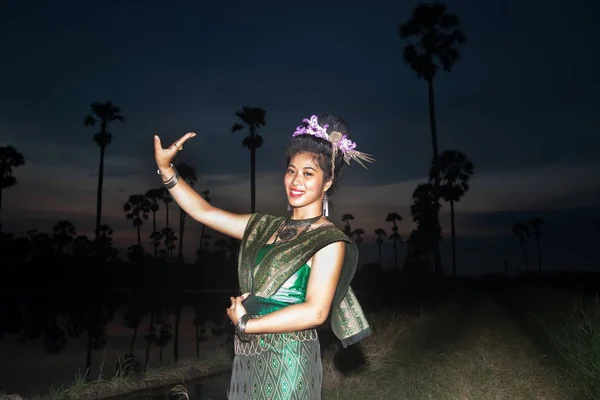 Dame Midden Thaise Klassieke Dansende Pak Patroon Van Traditionele Dansen — Stockfoto