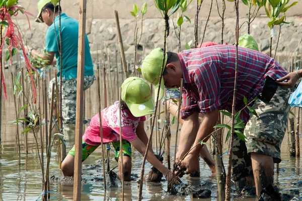 Samut Prakan Thailand Maart 2011 Thaise Ongeïdentificeerde Vrijwilligers Uit Alle — Stockfoto