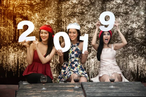 Mladá Asijská Skupina Žen Pohromadě Teenager Přítele Santa Čepice Vánoční — Stock fotografie