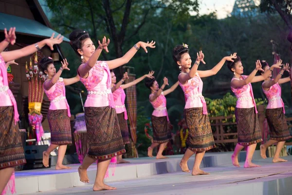 Bangkok Tailandia Enero 2019 Bailarín Identificado Baile Tradicional Tailandés Del — Foto de Stock