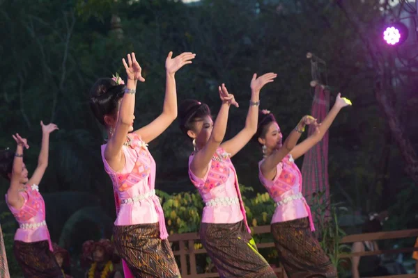 Bangkok Thailand Januari 2019 Unidentified Danser Een Noordoostelijke Traditionele Thaise — Stockfoto