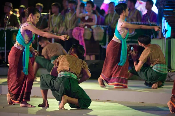 Bangkok Thajsko Ledna 2019 Neznámý Tanečník Tancuje Severovýchodní Tradiční Thajské — Stock fotografie
