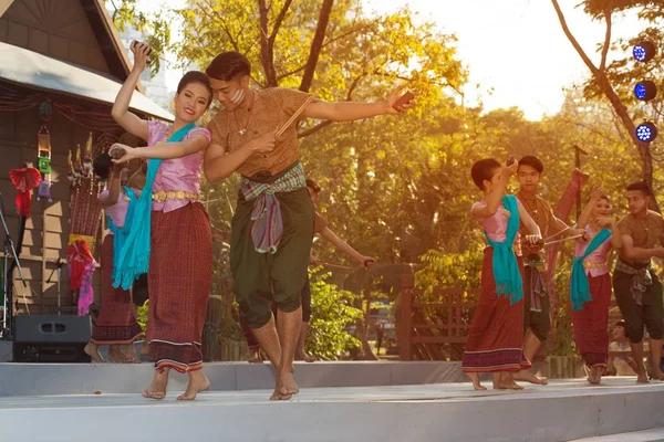 Bangkok Thajsko Ledna 2019 Neznámý Tanečník Tancuje Severovýchodní Tradiční Thajské — Stock fotografie