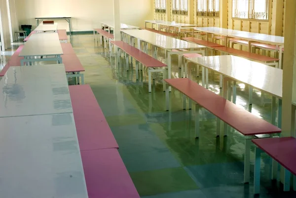 The interior of canteen in school. — Stock Photo, Image