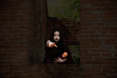 Tarih görünür geleneksel kostüm Antik Tay hayalet. Tay geleneksel stil elbise teklik, tipik Tay elbise giyen kadın, Hayalet, Cadılar Bayramı kadın ve şeytan kadın kavramı. 