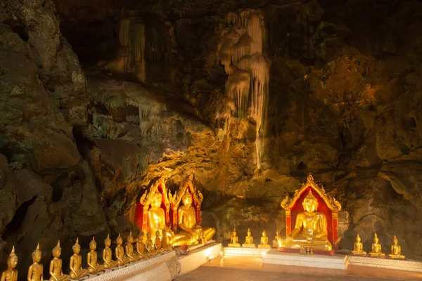 Goldene Buddha Amulett Gruppe Auf Dem Felsen Der Khao Luang — Stockfoto