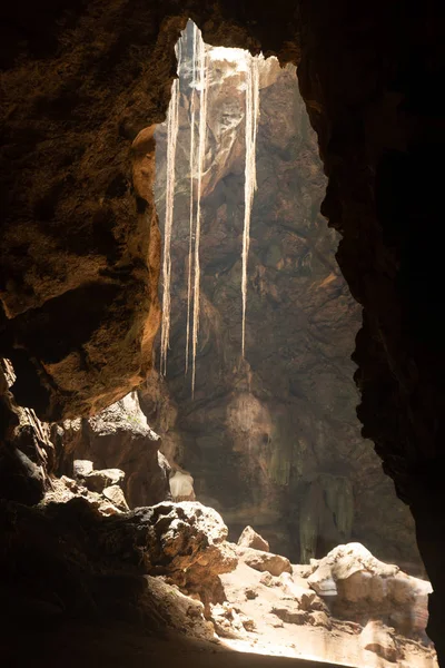Light box and illuminating light To the Khao Luang Cave in Phetchaburi Province in Middle of Thailand. — Stock Photo, Image