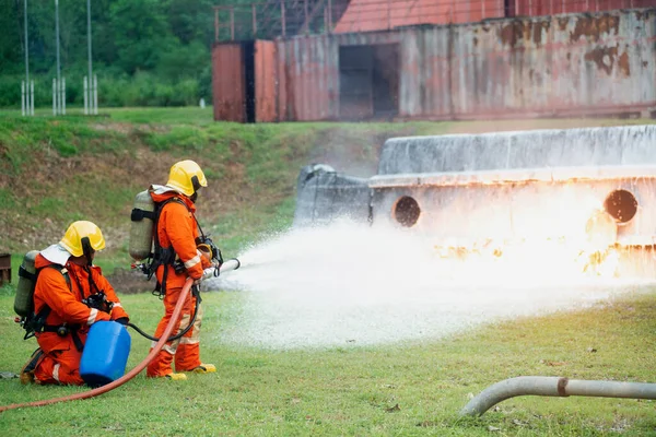 Firefighters Spraying Water Put Out Brutal Fire Truck — Stock Photo, Image