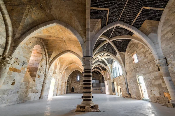 Syracuse Sicilya, kalenin Maniace hall