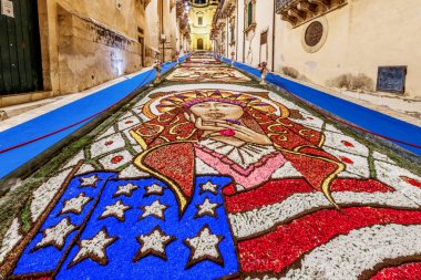 Noto, Sicilya/İtalya - 20 Mayıs 2019: Noto Çiçek Festivali