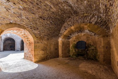 Syracuse Sicilya, Maniace Kalesi içinde