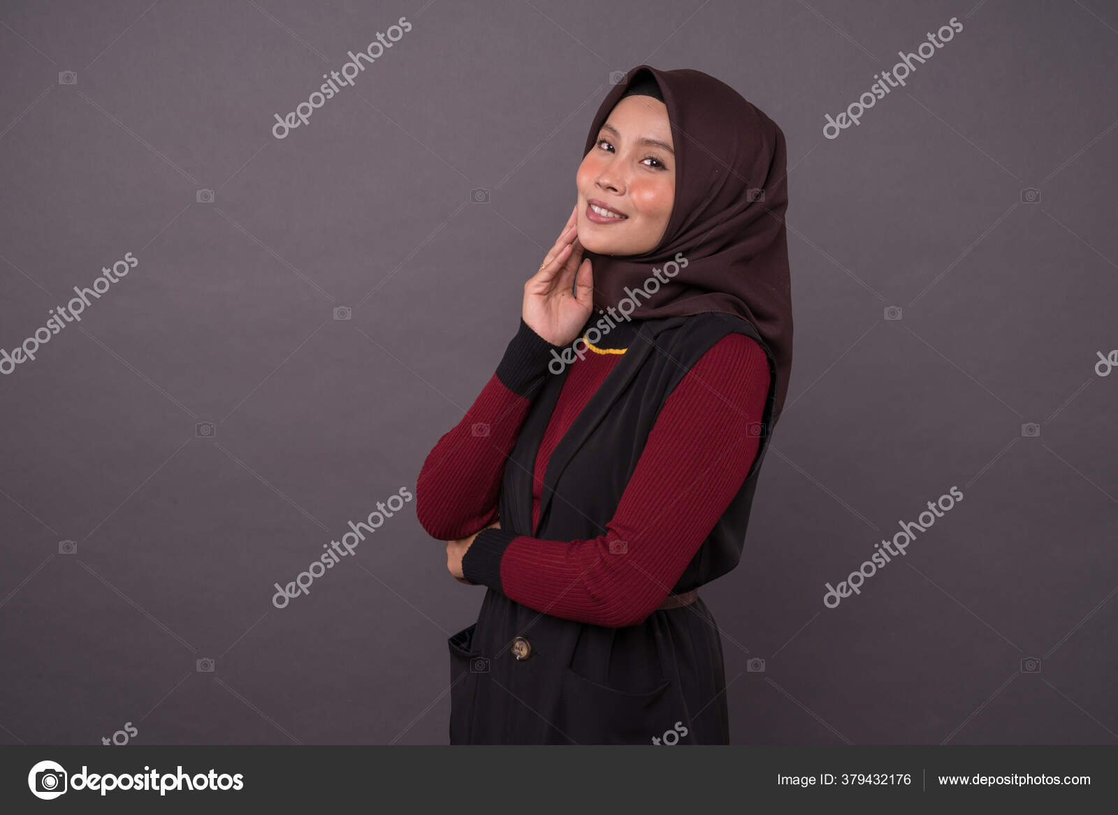 Hijab Fashion Malaysian Girl Wearing Hijab Casual Dress Stock Photo Image By C Art Rohstudio Gmail Com