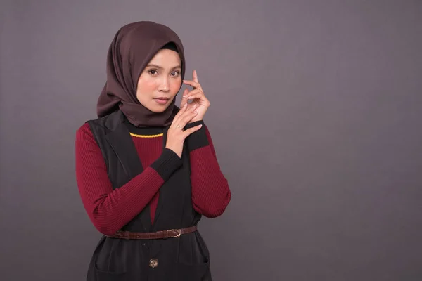 Hijab Fashion Maleisisch Meisje Draagt Hidjab Casual Jurk — Stockfoto