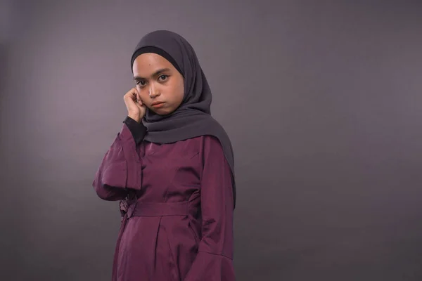 Portret Van Moslim Meisje Dragen Hijab Cute Moslim Meisje Met — Stockfoto
