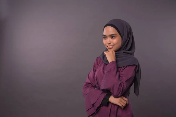 Portret Van Moslim Meisje Dragen Hijab Cute Moslim Meisje Met — Stockfoto