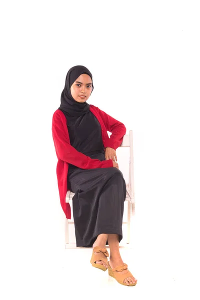 Casual Hijab Fashion Cute Muzułmańskiej Dziewczyny Casual Sukienka Hidżab Izolowane — Zdjęcie stockowe