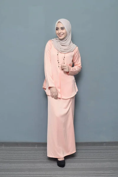 Hijab Fashion Cute Moslim Meisje Dragen Hijab Traditionele Kleding Mode — Stockfoto