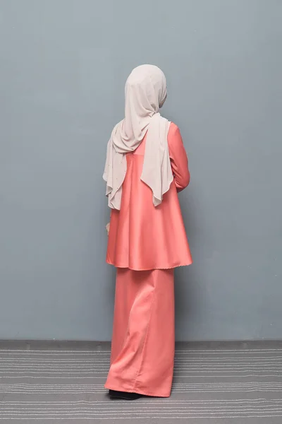 Hijab Fashion Cute Chica Musulmana Con Hijab Ropa Tradicional Fashion — Foto de Stock