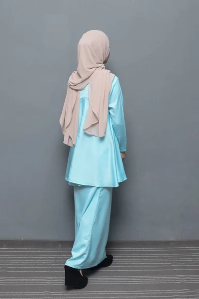 Хіджаб Мода Кутова Мусульманська Дівчина Хіджабі Традиційному Одязі Мода Святкувань — стокове фото