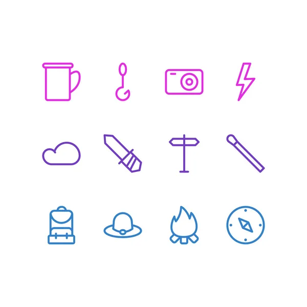 Illustratie van 12 camping pictogrammen lijnstijl. Rugzak, cloud, wegwijzer en andere elementen van het pictogram bewerkbaar set. — Stockfoto