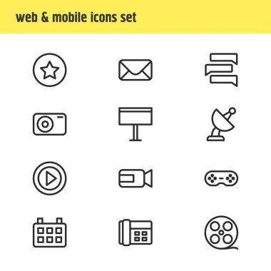 12 müzik simgeleri çizgi stili vektör Illustration. Video kamera, telefon, posta ve diğer simge öğeleri düzenlenebilir kümesi.