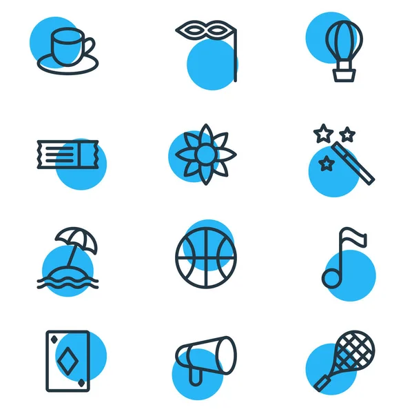 Ilustración de 12 iconos de ocio estilo de línea. Conjunto editable de tenis, playa, dirigible y otros elementos del icono . —  Fotos de Stock