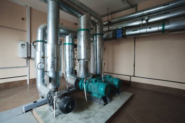 Kazan dairesine su ikmali ve buhar için pompa ve borular kuruldu