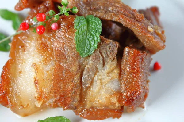 Wieprzowe Smażone Lub Głęboko Smażone Wieprzowina Kuchni Tajskiej — Zdjęcie stockowe