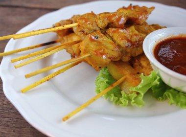 lezzetli yemek fıstık soslu domuz eti Satay