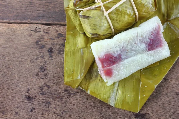 Thailändisches Dessert Aus Banane Und Klebreis — Stockfoto