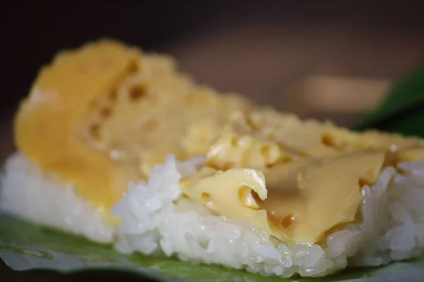 Arroz pegajoso com creme cozido no vapor em comida tailandesa — Fotografia de Stock