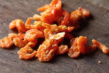 kurutulmuş karides balığı yığını