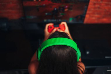 E-Spor. Strateji oyunu oynayan bir kız. Buhar Topluluğu. ESports Kulübü, afiş