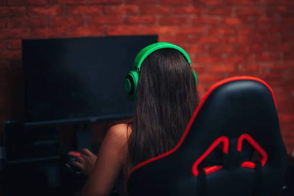 Sports Chica Jugando Videojuego Estrategia Comunidad Vapor Esports Club Estandarte —  Fotos de Stock