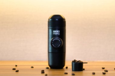 Wacaco Minipresso makinesinin ekspres kahve yapabileceğiniz bir editörü..
