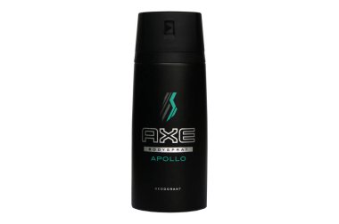 KHARKOV, UKRAINE - 7 Şubat 2020: AXE Apollo Deodorant Vücut spreyi. AXE Apollo parfümü, taze meyve, adaçayı ve sandal ağacından oluşan taze bir kombinasyonla klasik olarak erkeksidir..