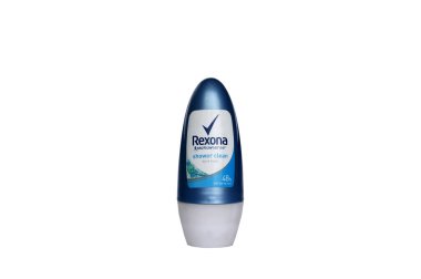 KHARKOV, UKRAINE - 7 Şubat 2020: Rexona Kadın Duş Temiz deodorantı beyaz arka planda. Yuvarlanan deodorant.