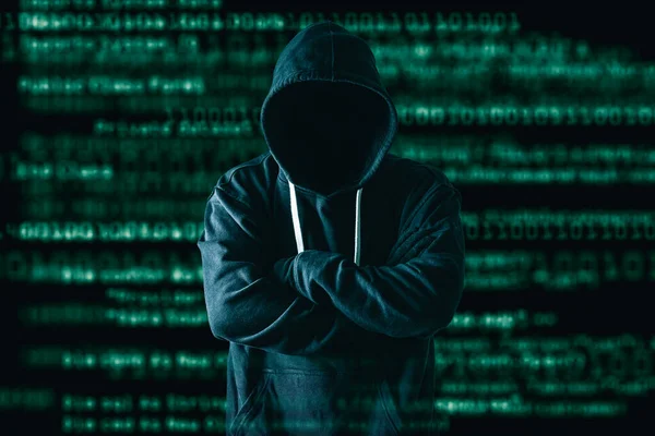 Hacker Standing Blurred Binary Code Image Backdrop — 图库照片