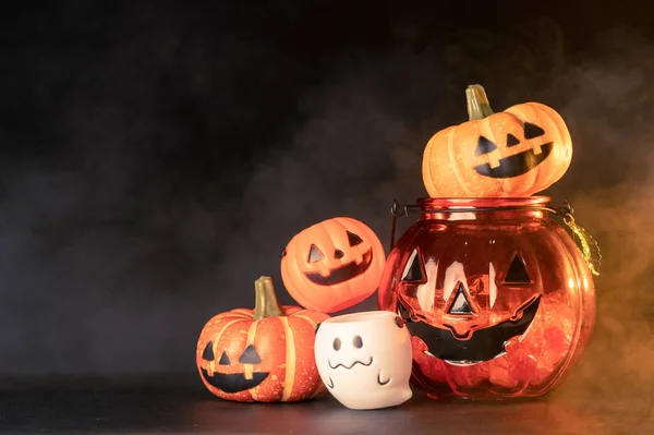 Abóbora Halloween Que Põe Contexto Cor Preta Conceito Halloween Festival — Fotografia de Stock