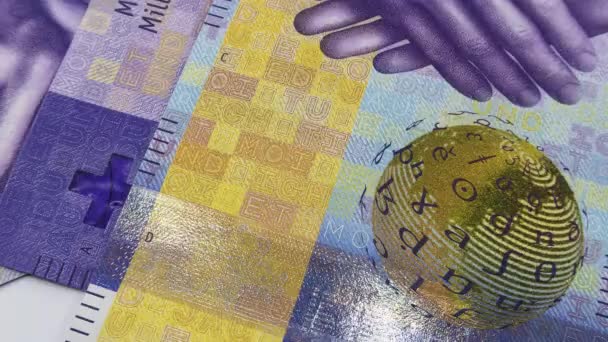 Цюрих Швейцарія Червня 2020 Припиніть Рух Найбільшими Швейцарськими Банкнотами 1000 — стокове відео