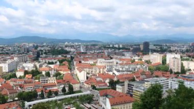 Ljubljana, Slovenya - 10 Ağustos 2020: Avrupa Cumhuriyeti 'nin başkenti Ljubljana' nın zaman aşımı