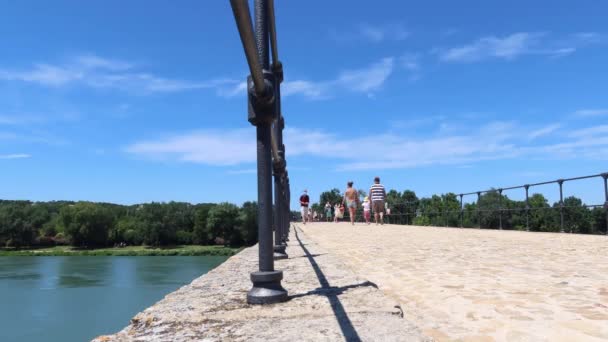Avignon France July 2020 Tourists Walking Famous Unfinished Medieval Bridge — Stock Video