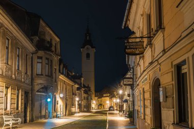 Kamnik, Slovenya - 2 Ağustos 2020: Slovenya Cumhuriyeti 'nin Steiner Alpleri' nin güneyinde yer alan eski Kamnik kasabası. Şehir merkezi başkente 24 kilometre uzaklıktadır.