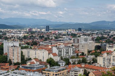 Ljubljana, Slovenya - 13 Ağustos 2020: Slovenya Cumhuriyeti 'nin başkenti Ljubljana