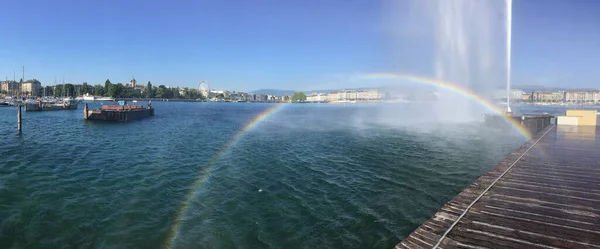 Genf Schweiz Juli 2018 Regenbogen Und Wasserstrahl Über Dem Genfer — Stockfoto