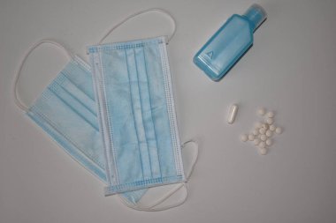 Yüz maskeleri, alkolik dezenfektanlar ve etki, bakteri ve koronavirüse karşı ilaçlar