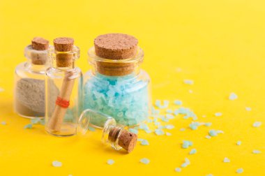 Deniz tuzları ile parlak yaz tatil arka plan