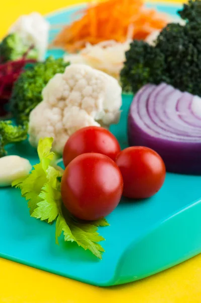 Ingredientes cortados para salada, sopa, smoothie — Fotografia de Stock